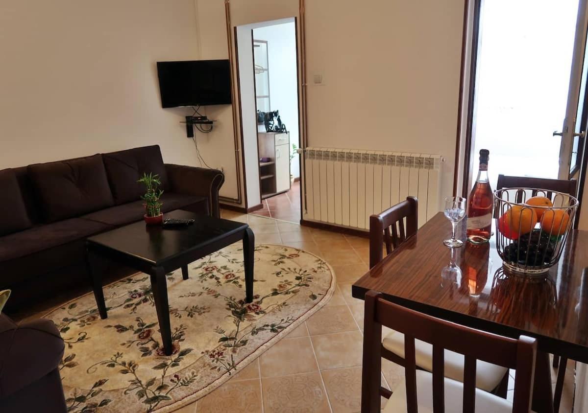 Exclusive Apartment Muo Cattaro Esterno foto